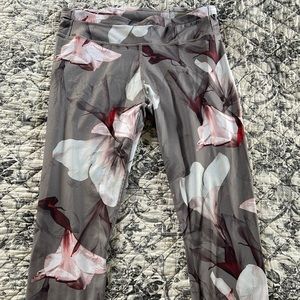 Fabletics size L athletic leggings.